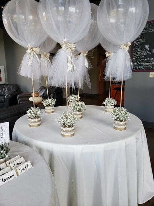 Floating balloon centerpieces