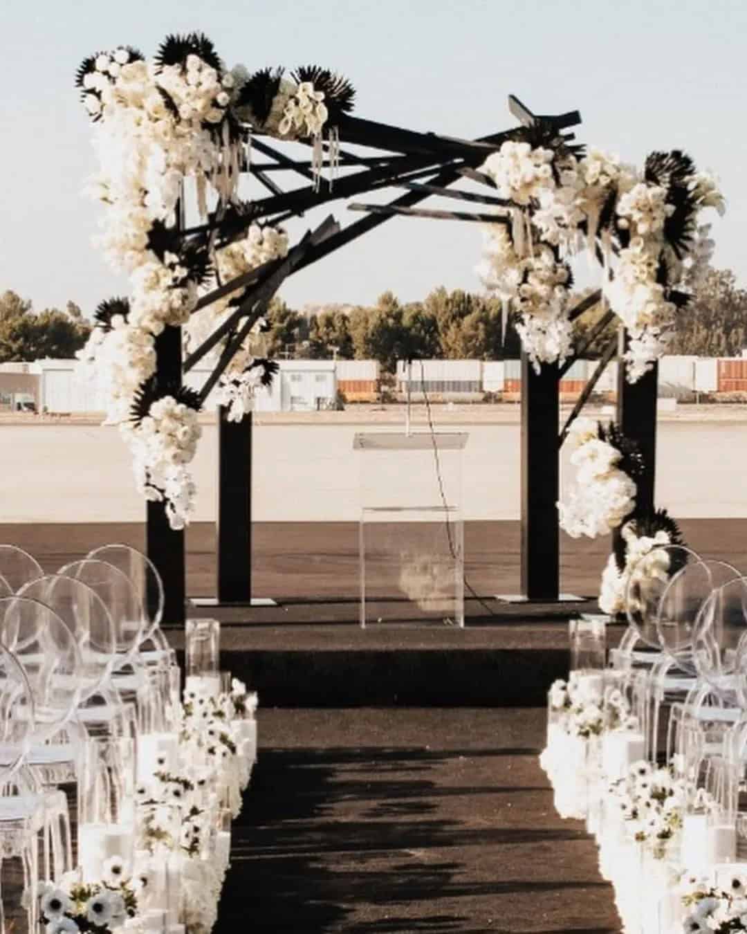 Arch Ideas For Your Big Day