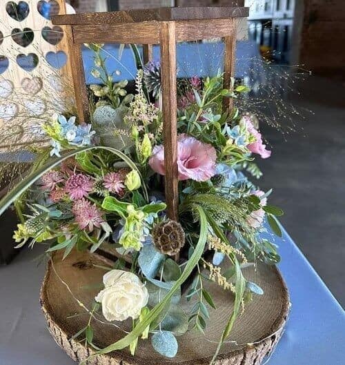 Tiered floral stand