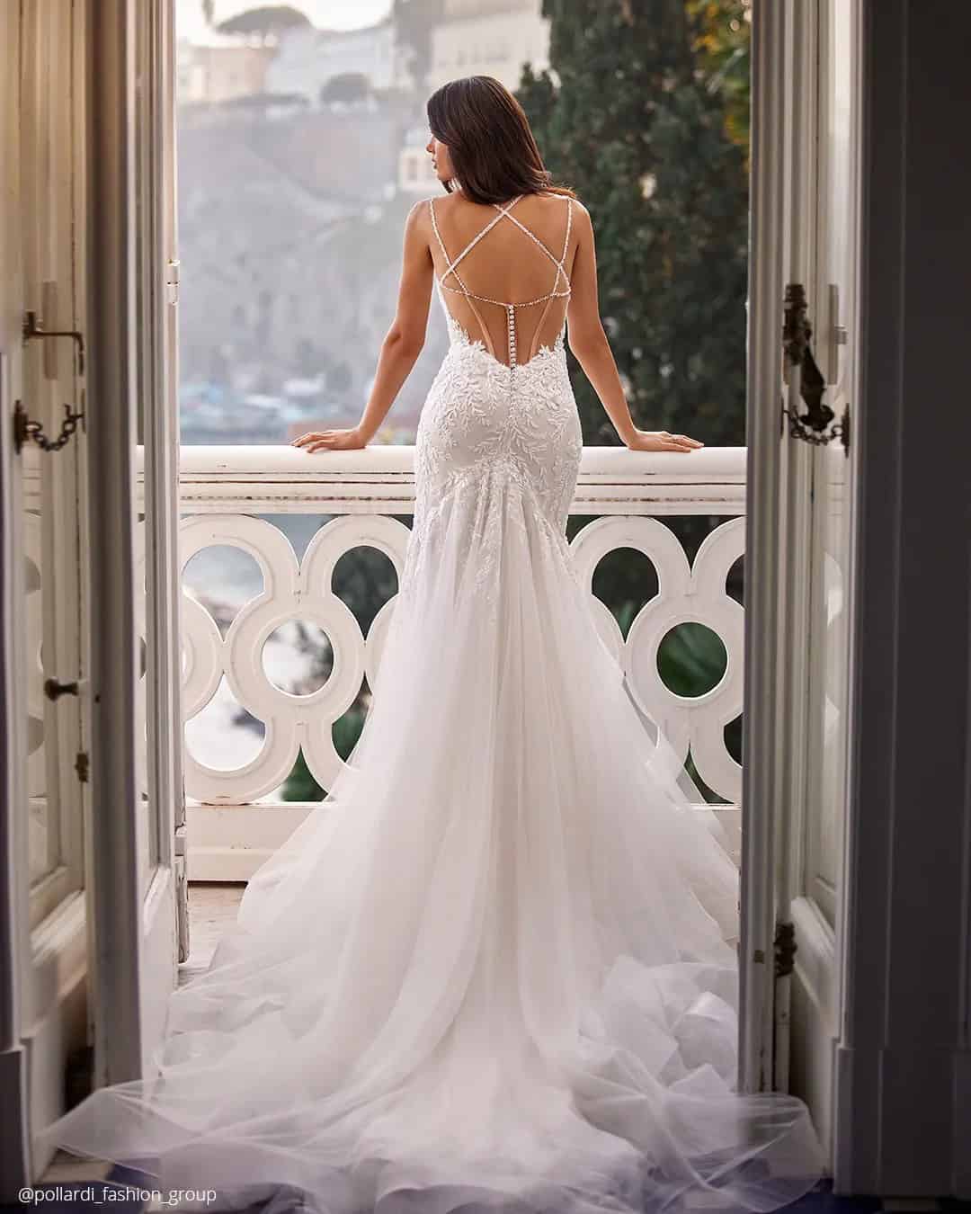 Backless Beach Wedding Gowns