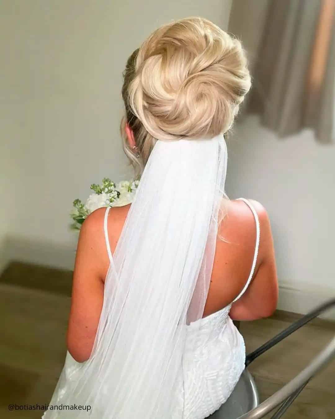 Classic Wedding Hairstyle with Veil