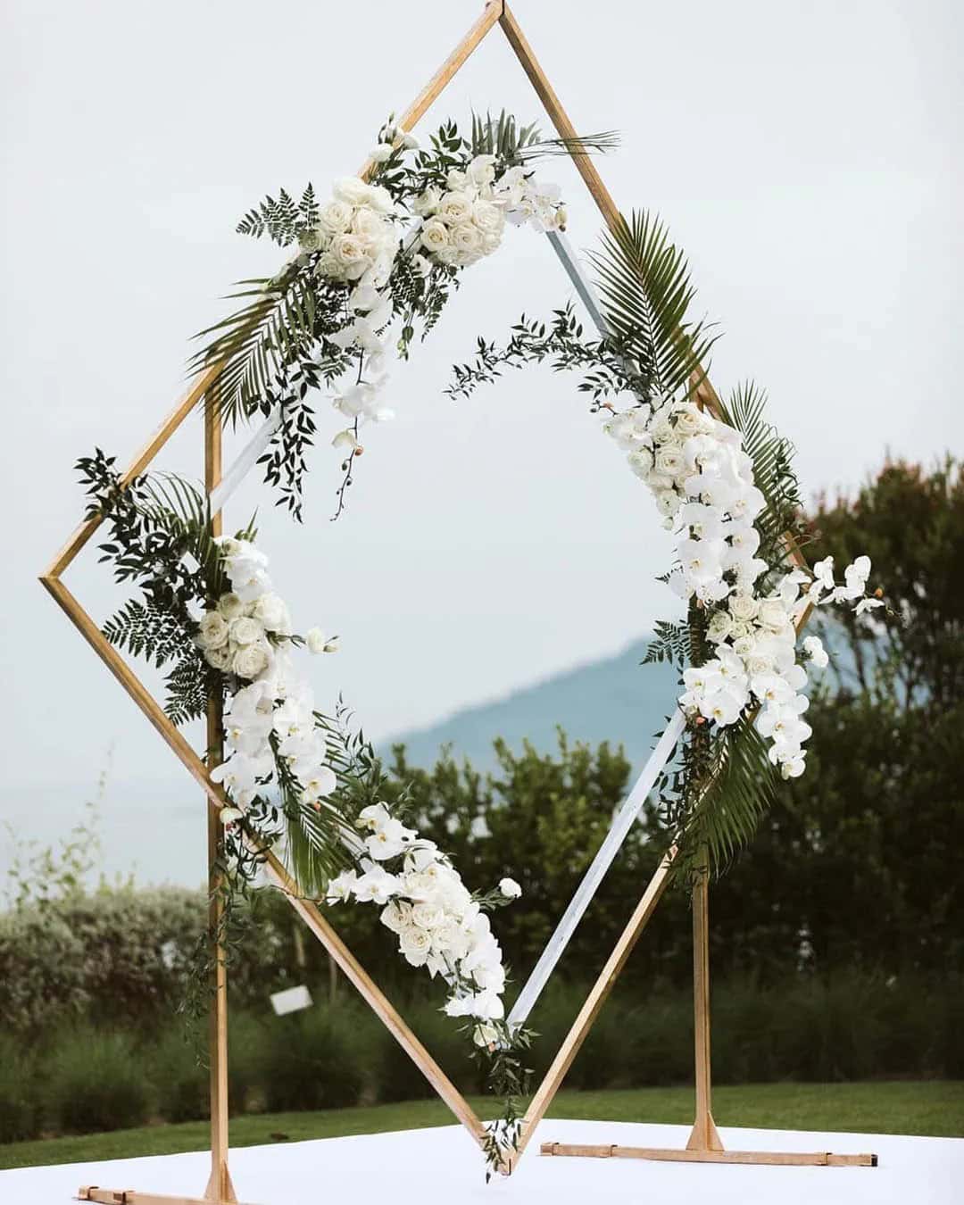 Casual Ceremony Decor