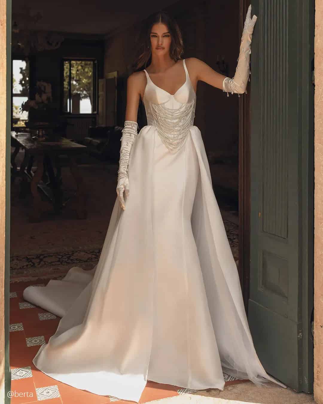 Vintage Simple Elegant Wedding Dresses