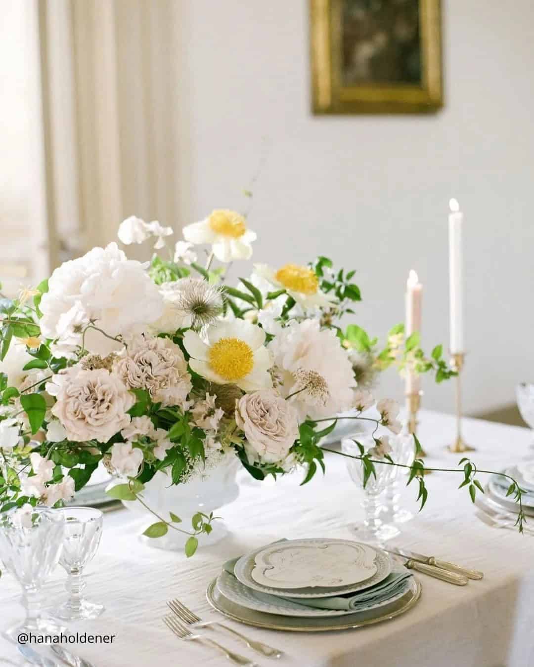 Simple White Wedding Décor With Candles