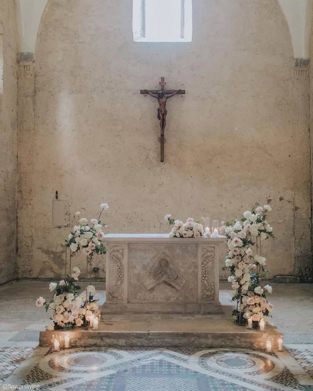 Minimalist Wedding Arches And Altars