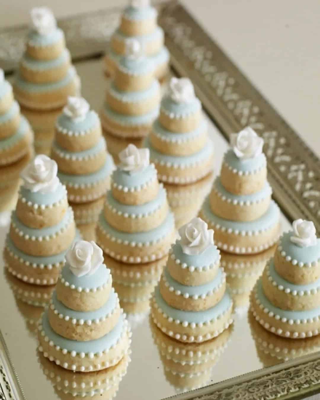 Mini Cake Stacked Cookies