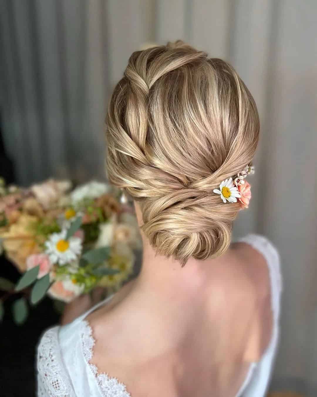 Bridesmaid Updos For Medium Hair