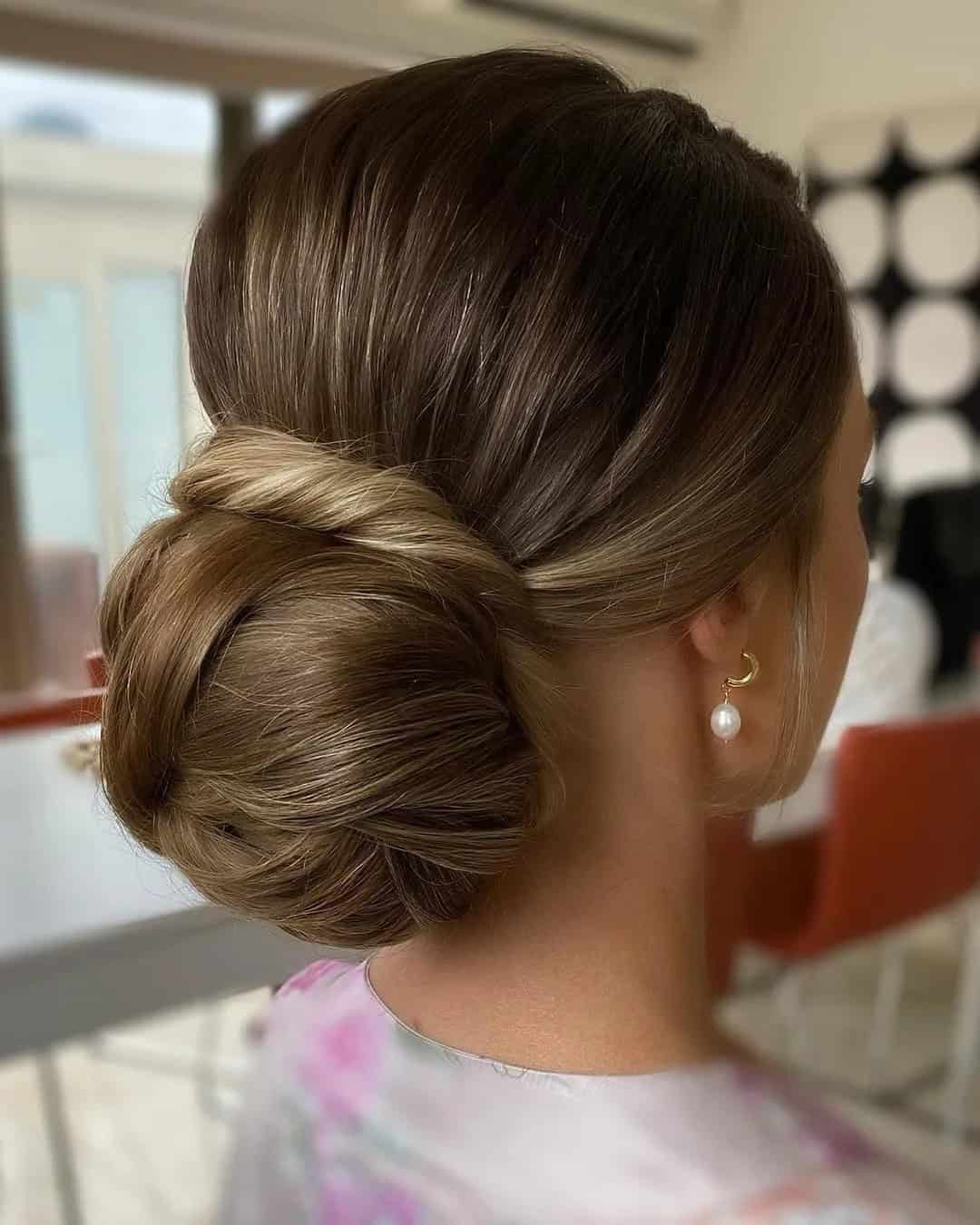 Smooth Low Bun