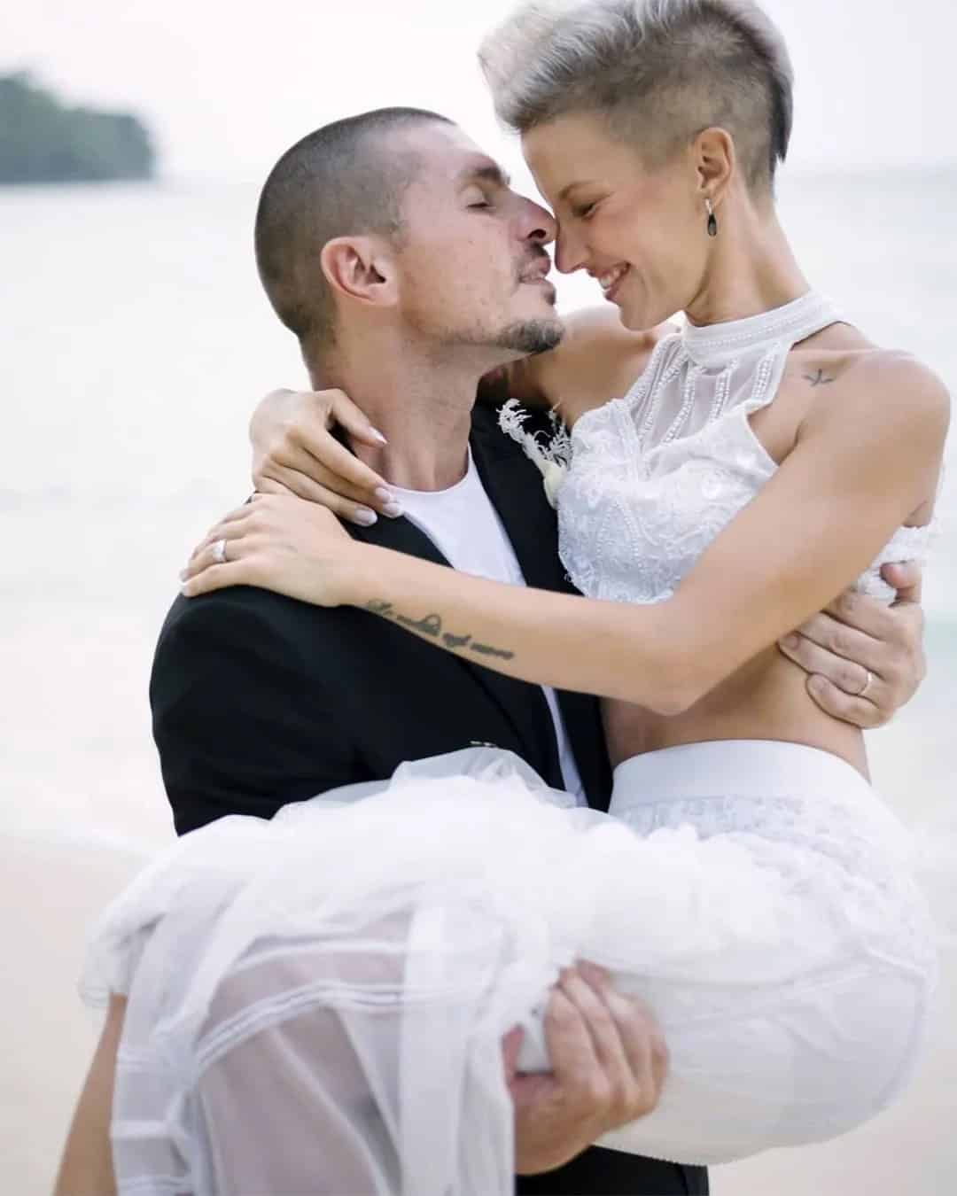 Wedding Couple Photo Romantic Ideas