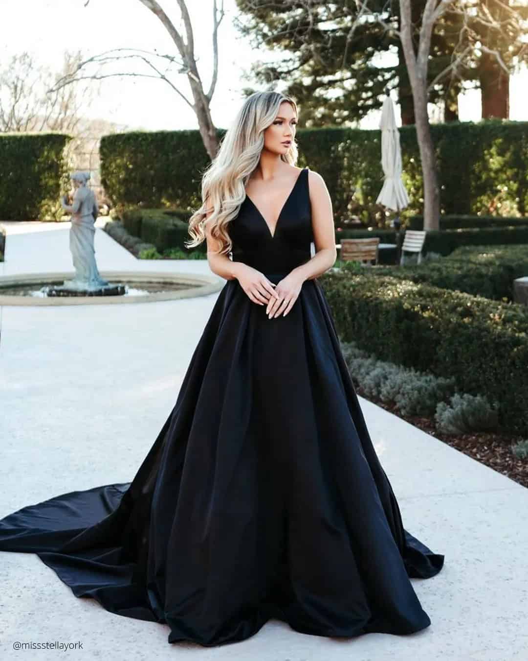 Simple Black Wedding Dresses