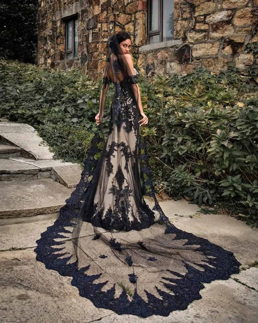 Gothic Black Lace Wedding Dresses