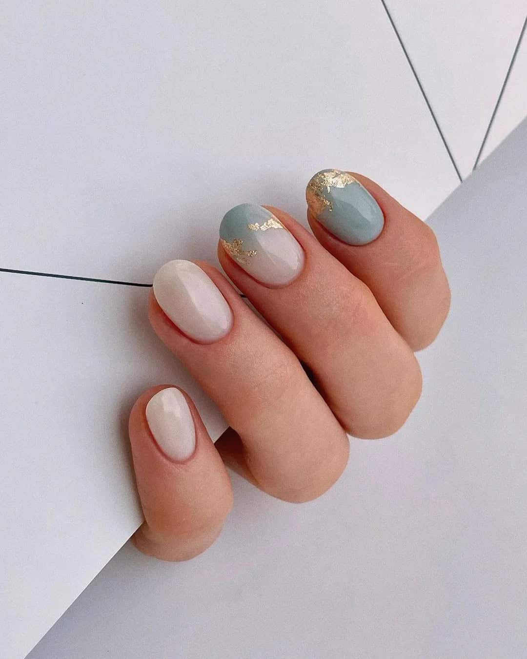 Trendy Natural Nails