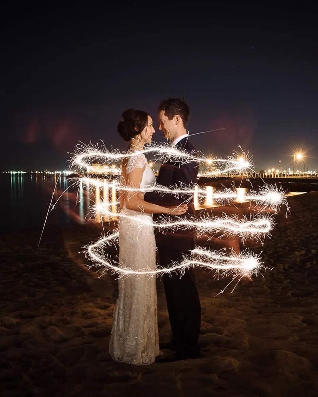 Beautiful Photos With Wedding Fireworks