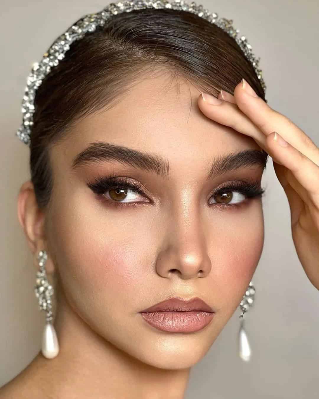 Soft Smokey Eye Wedding Makeup