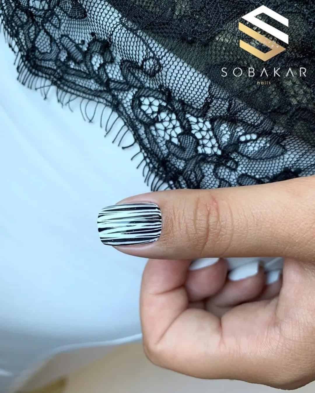 Nails with Zebra Stripes