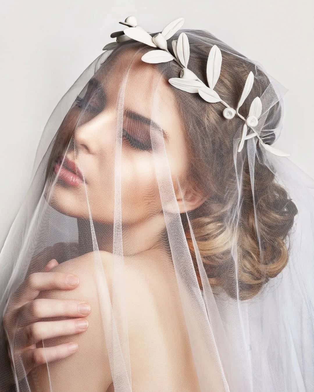 Side Swept Wedding Hairstyles With A Veil