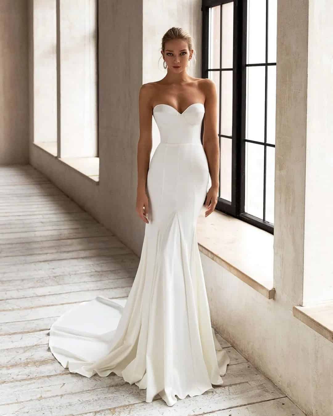 Eva Lendel Bridal Gowns