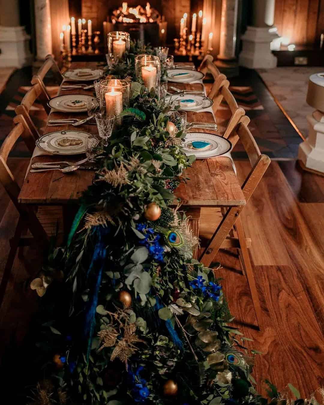 Cozy Table Setting For Winter Wedding