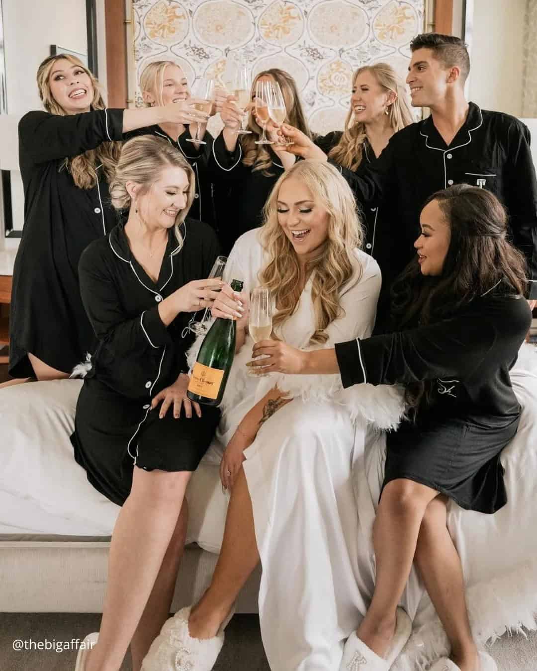 Pre-Wedding Photos With Bridesmaids