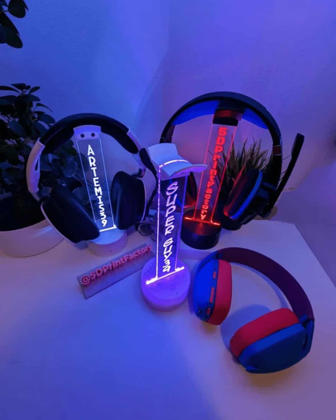 Personalized Headphone Stand