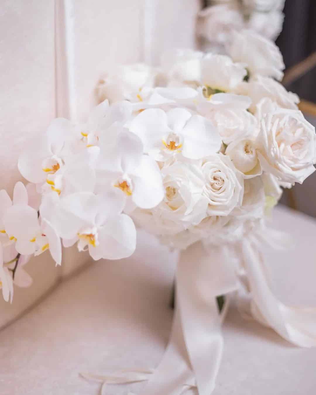 Winter Wedding Bouquet Ideas