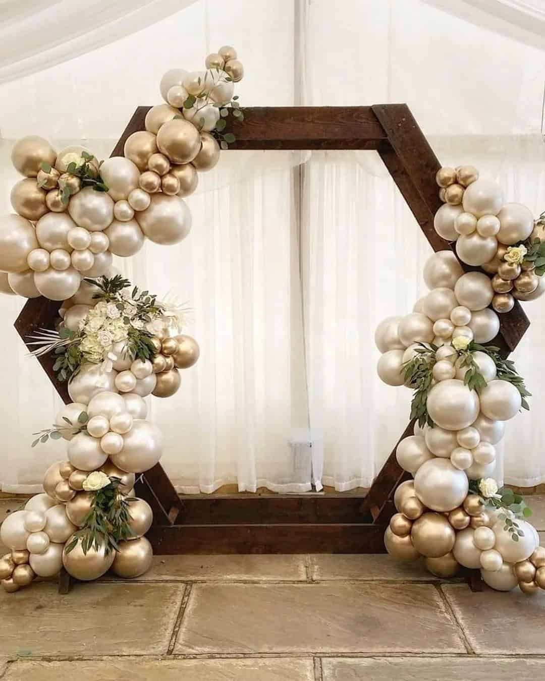 Stunning Balloon Arches