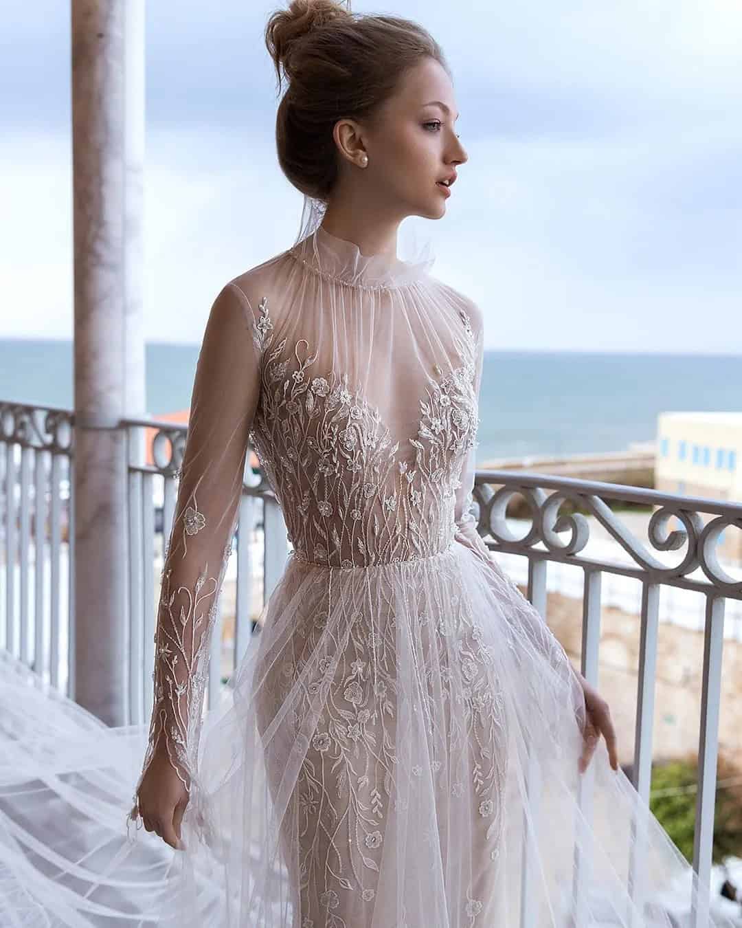 DARIA KARLOZI– romantic, fabulous, classic wedding dresses