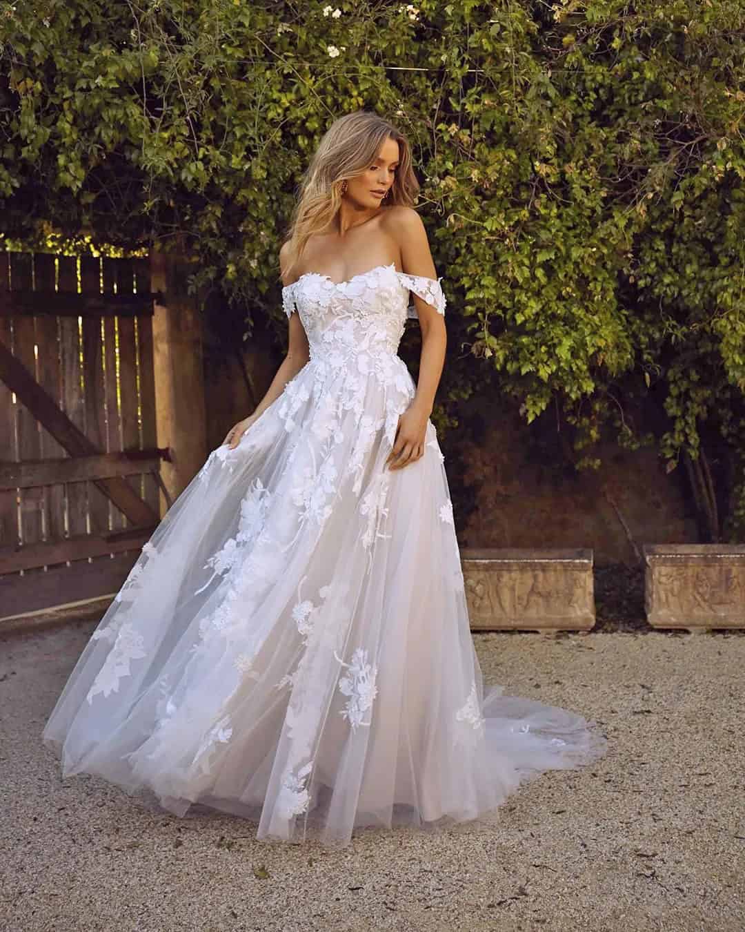 Lace Wedding Dresses