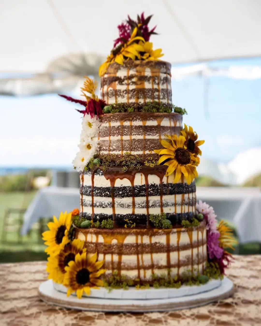 Wedding Cake Decor Ideas With Sunflowers