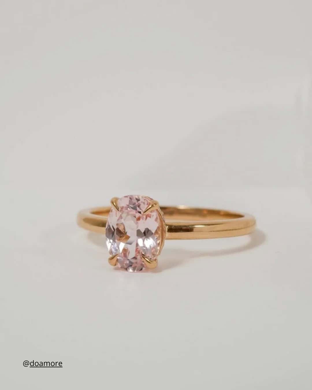 Oval Engagement Rings