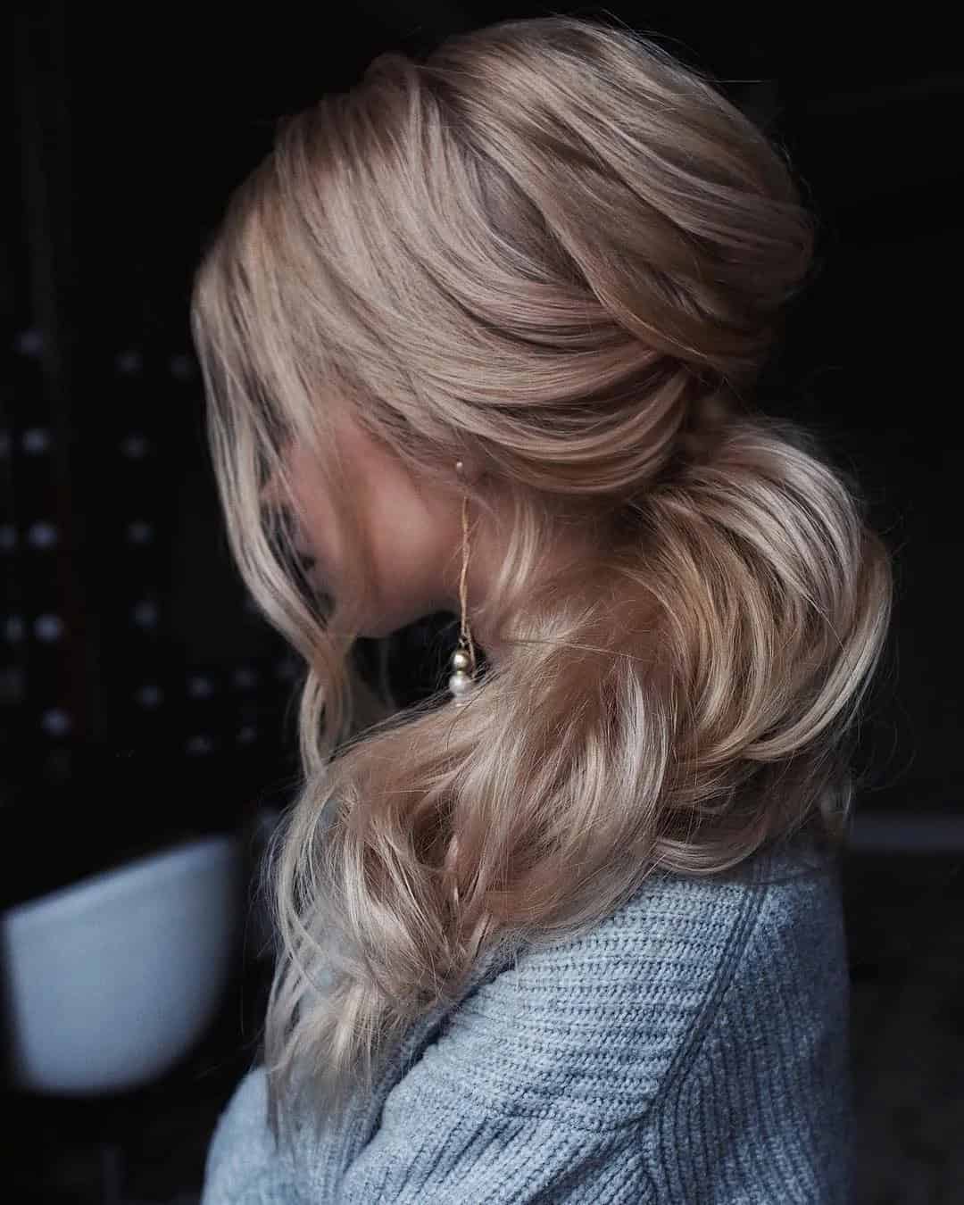 Ponytail For Casual Brides