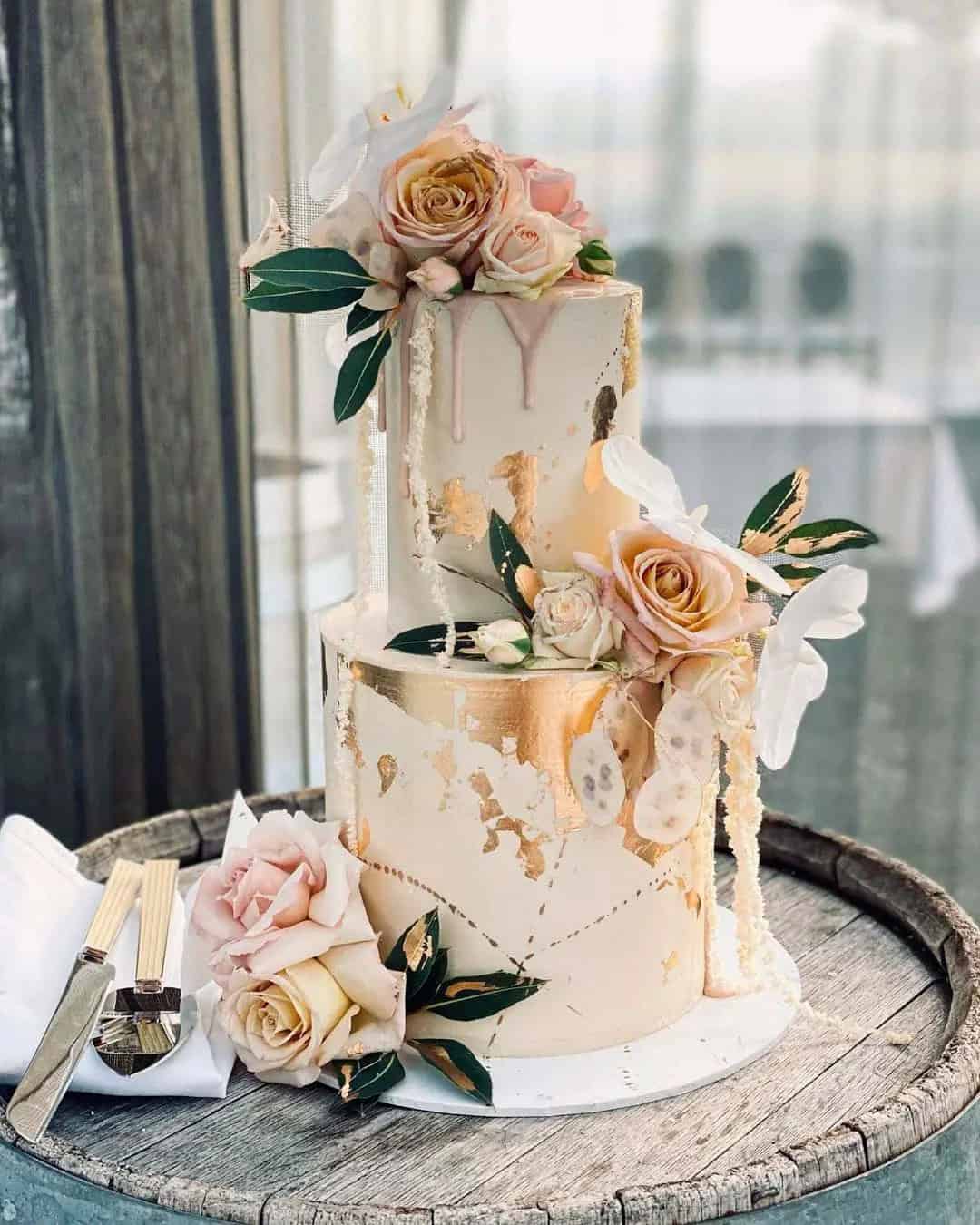 Gold Drip Wedding Cakes