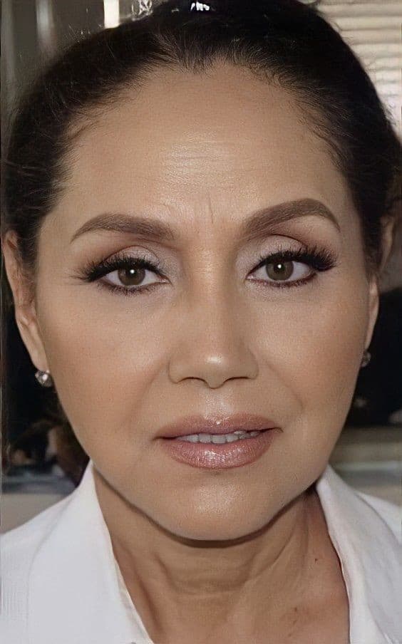 How to do the makeup for mother of the bride?