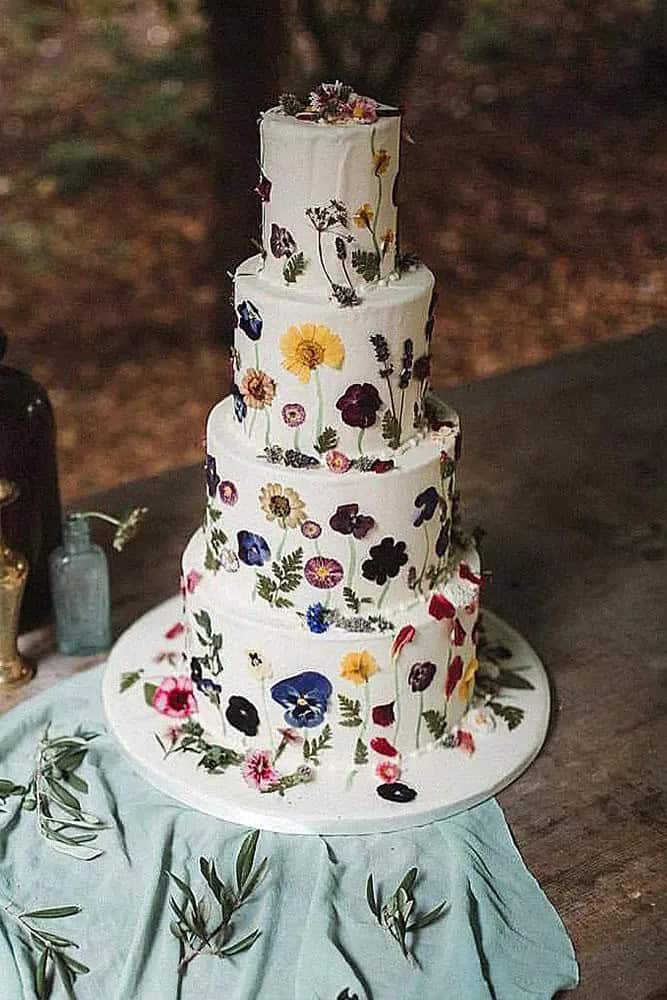 Mexican Wedding Cakes With Flowers