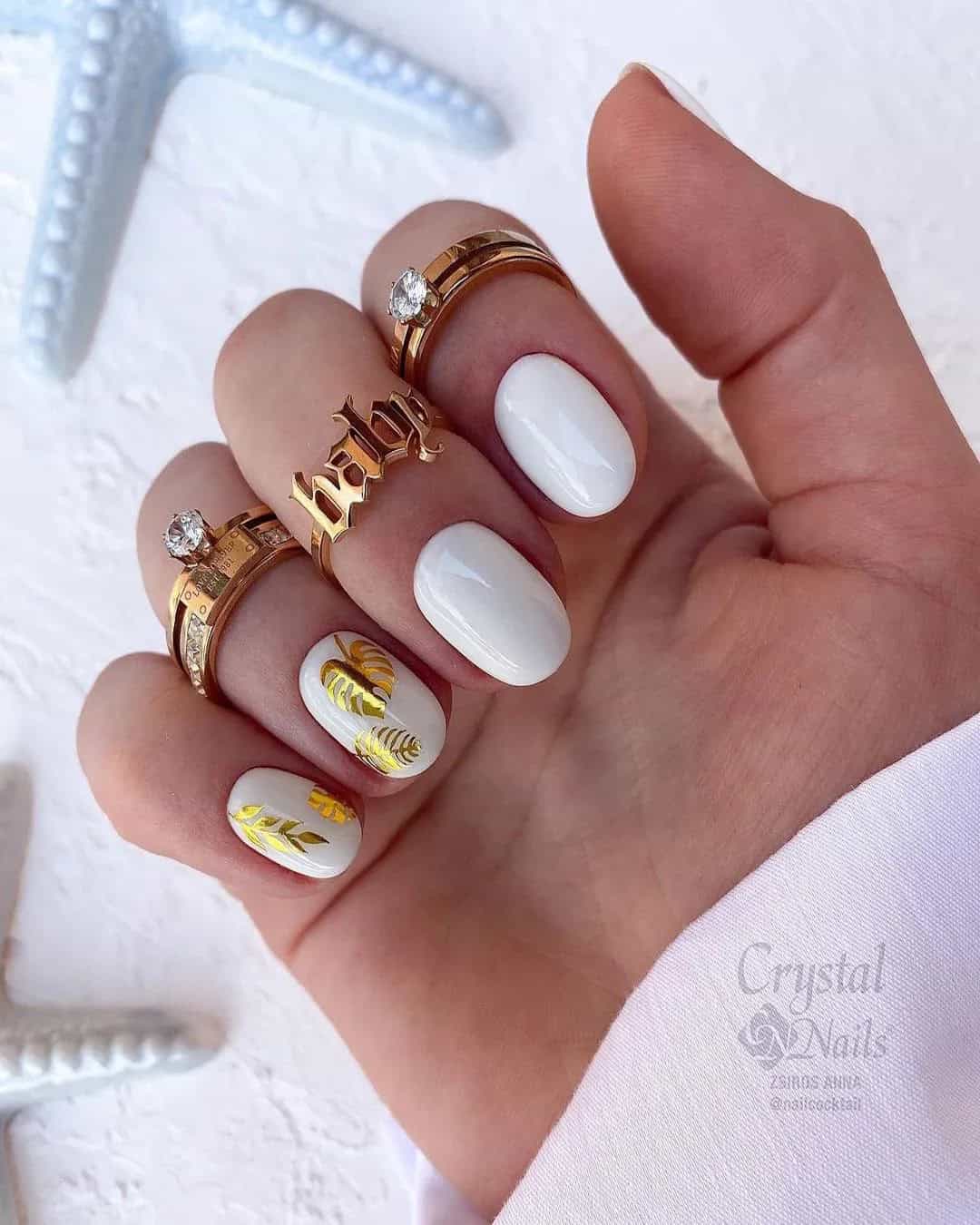 Simple Nail Designs for Your Summer Wedding