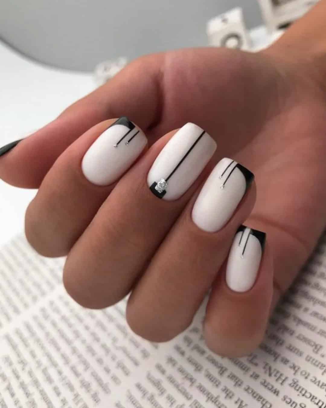 Simple Nail Ideas for a Bride