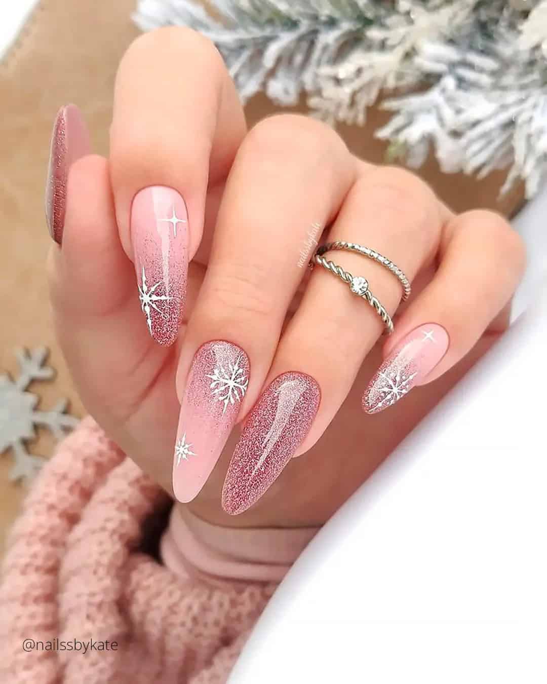 Snowflake Ideas for Winter Wedding Manicure