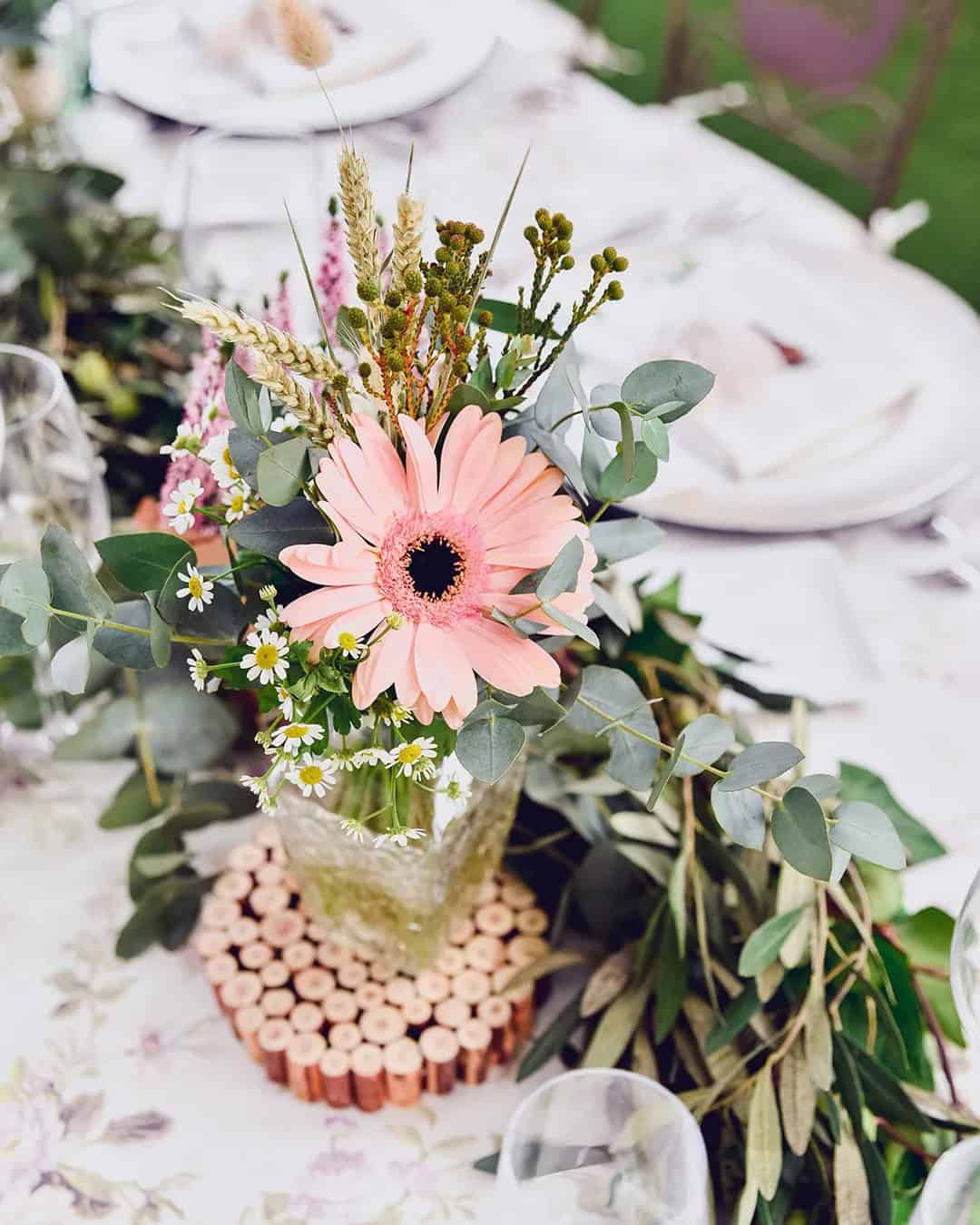 Summer Wedding Centerpieces