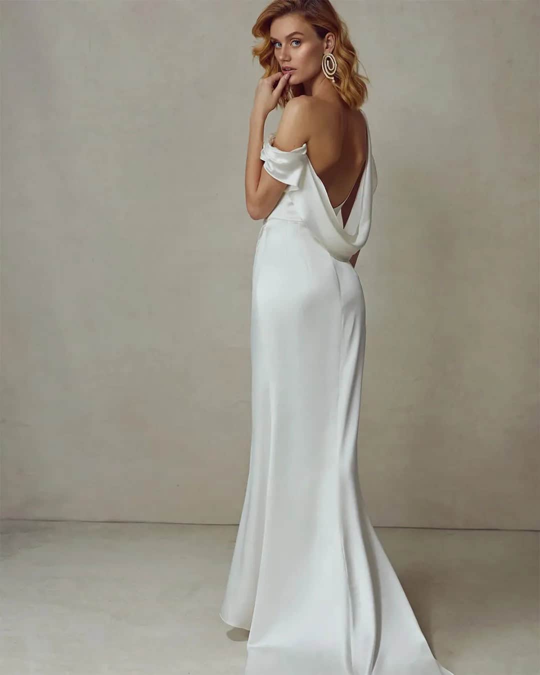 Sexy Backless Wedding Dresses