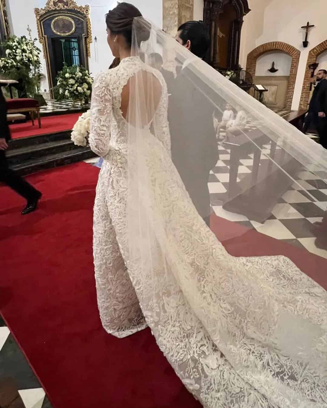 Bridal Gowns By Monique Lhuillier