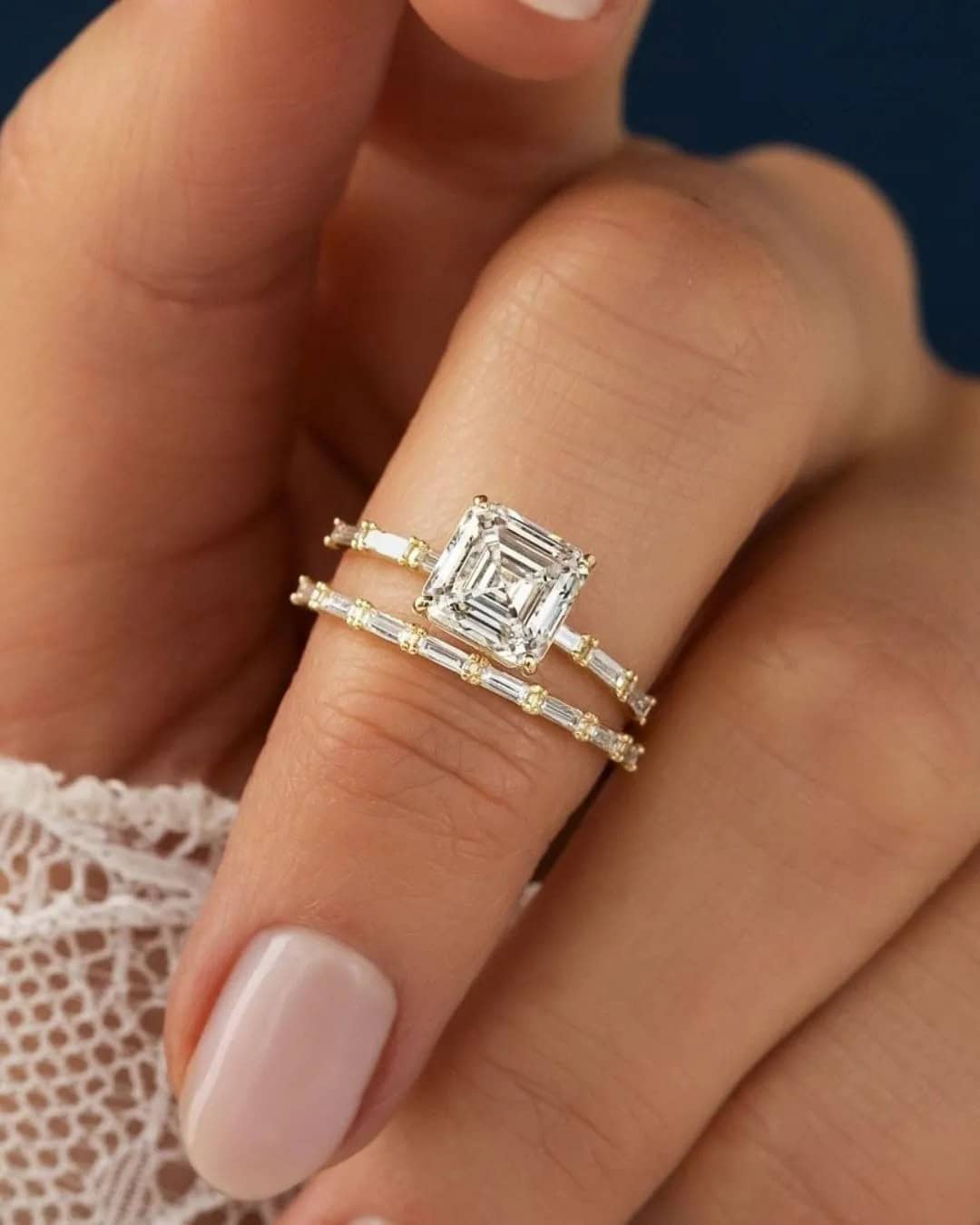 3-Stone Simple Engagement Rings