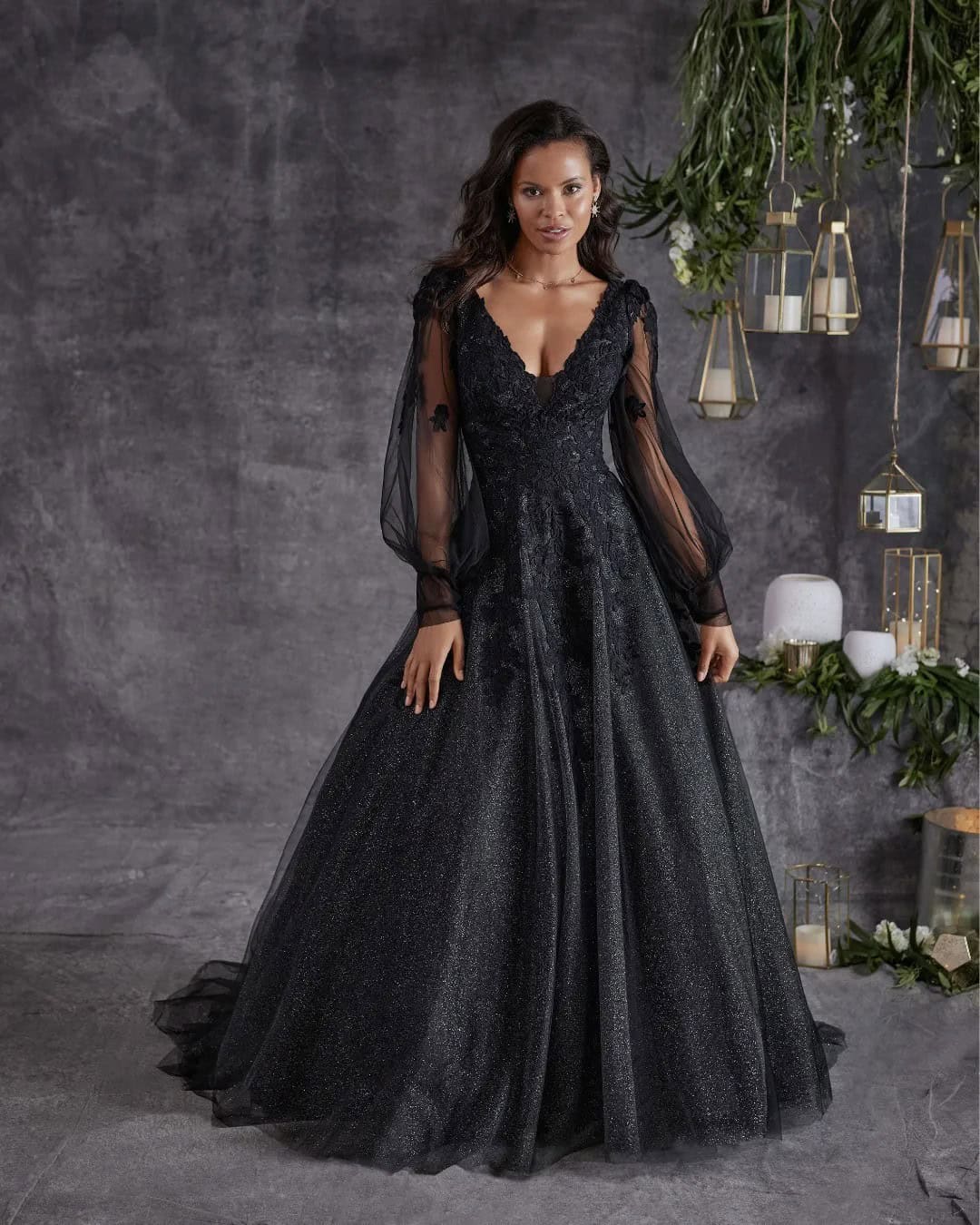 Long Sleeve Black Wedding Dresses