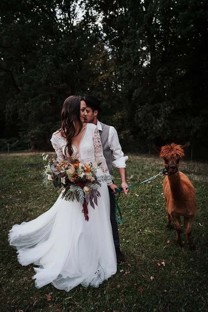 Real Big Wedding Trend: Llamas