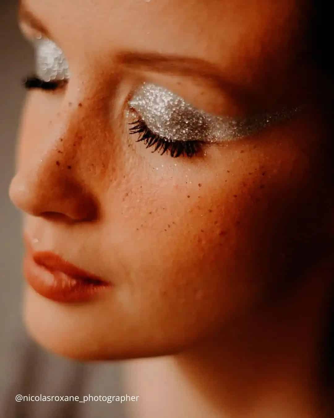 Soft Glitter Eye Makeup