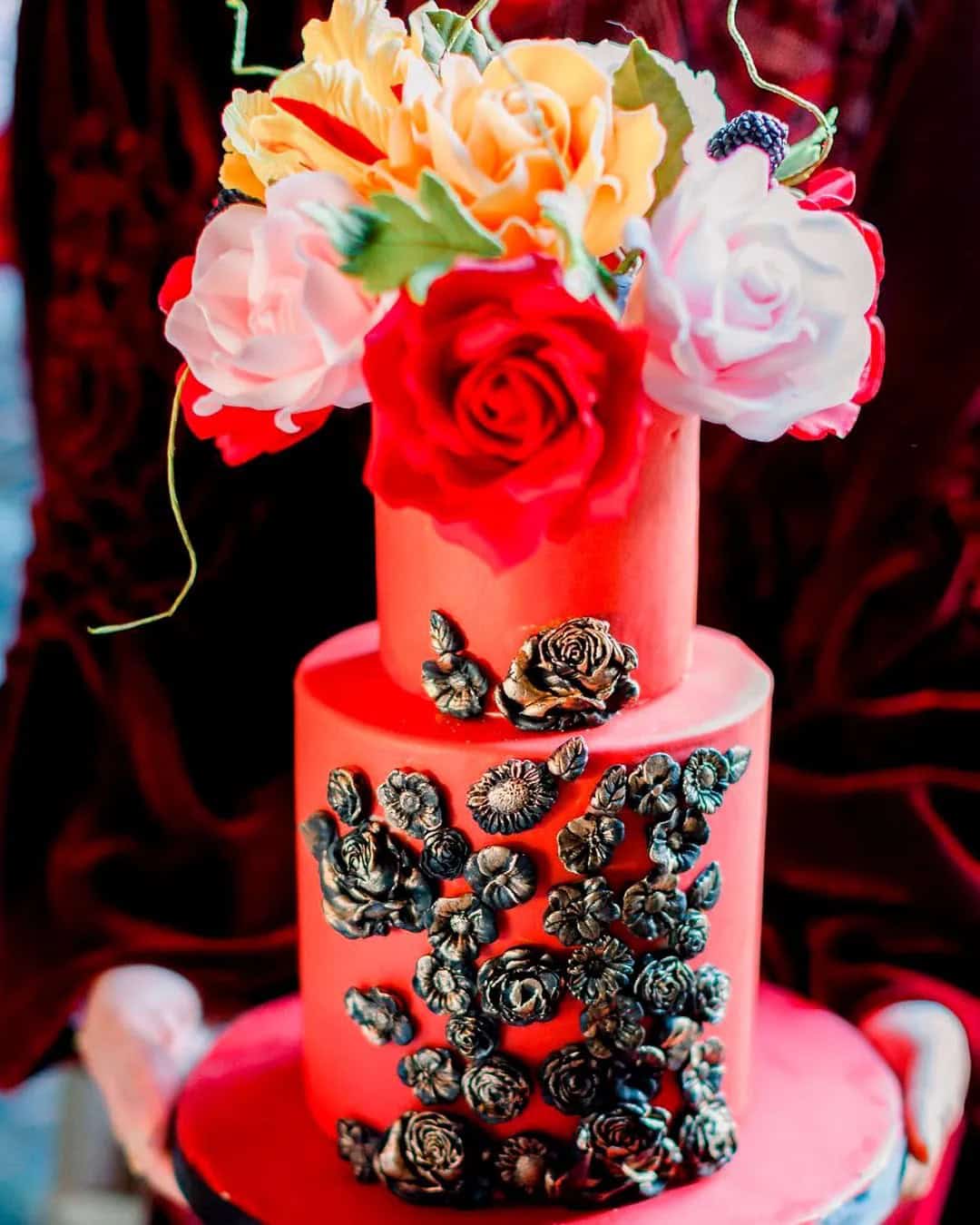 Red Black Wedding Cake Ideas