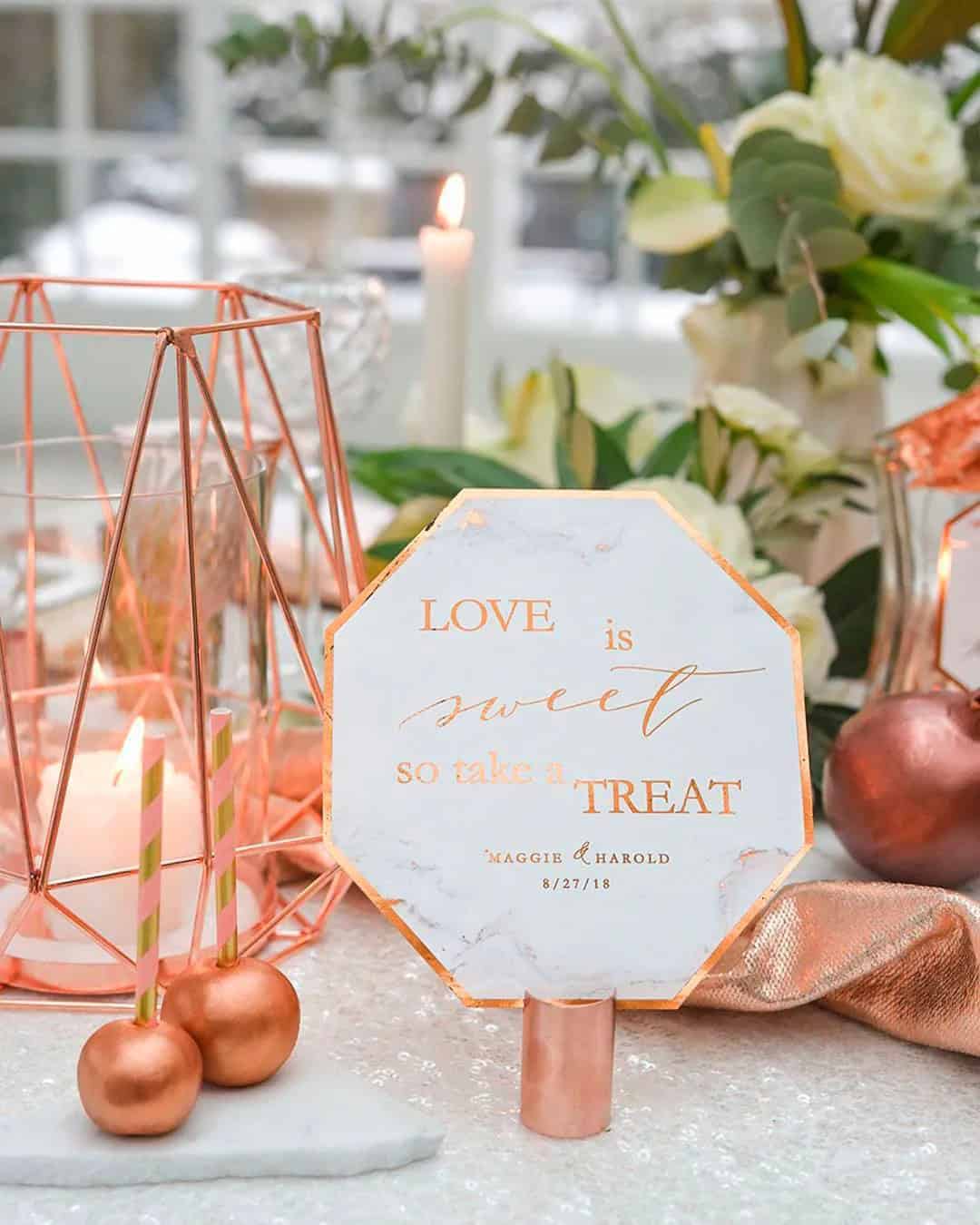 Wedding Stationery Table Decor Ideas