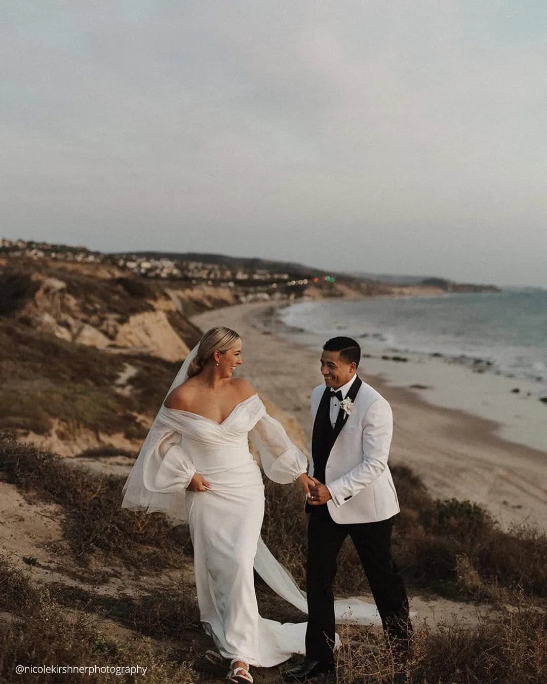 Beach Wedding Photo Backdrop