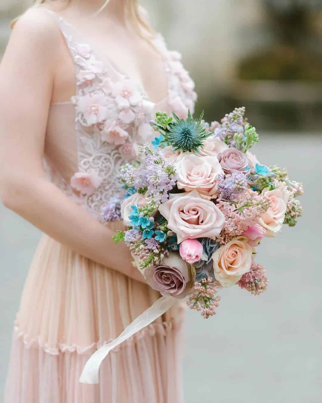 Floral Arrangements For A Wedding