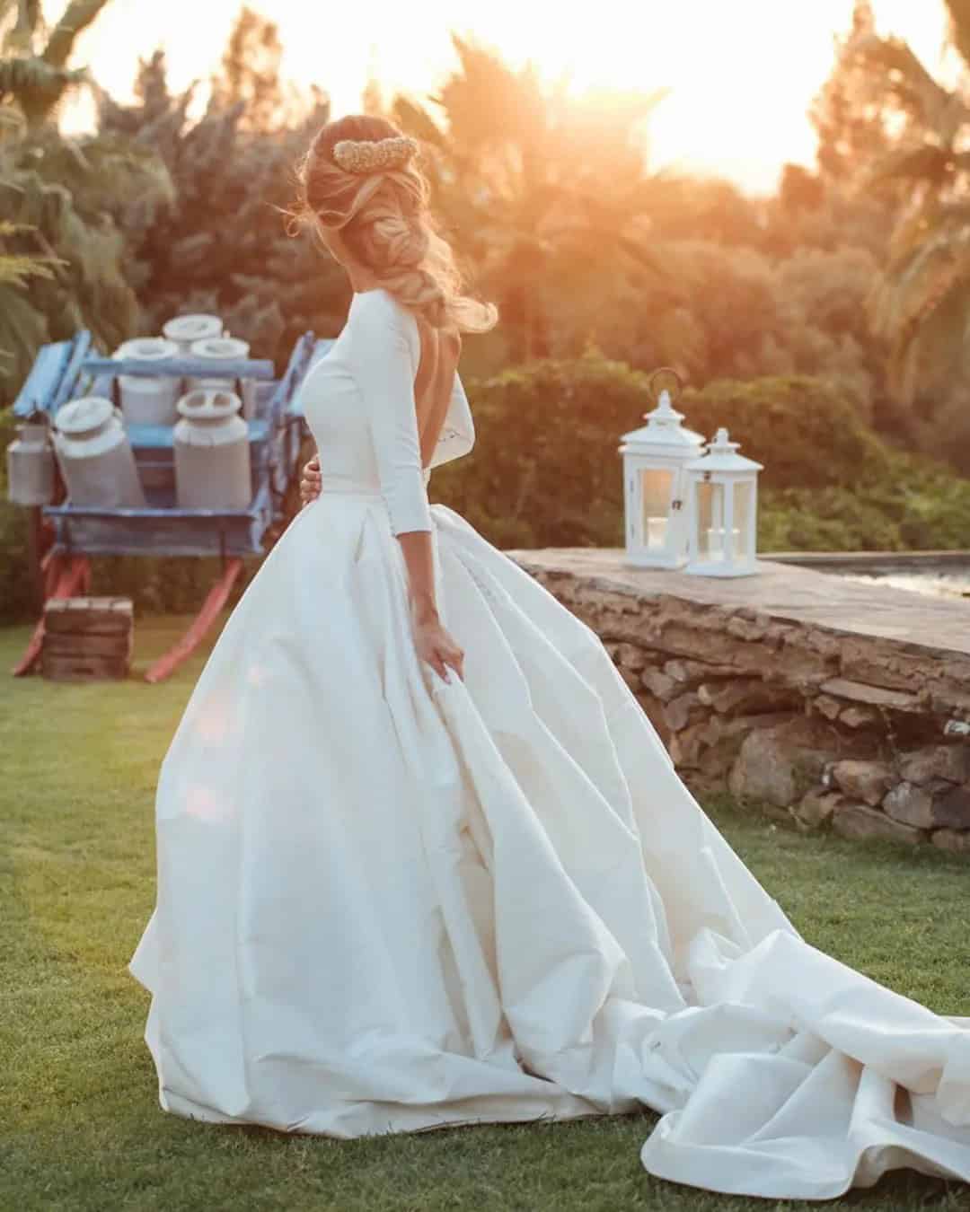 Simple Wedding Dresses With Sleeves