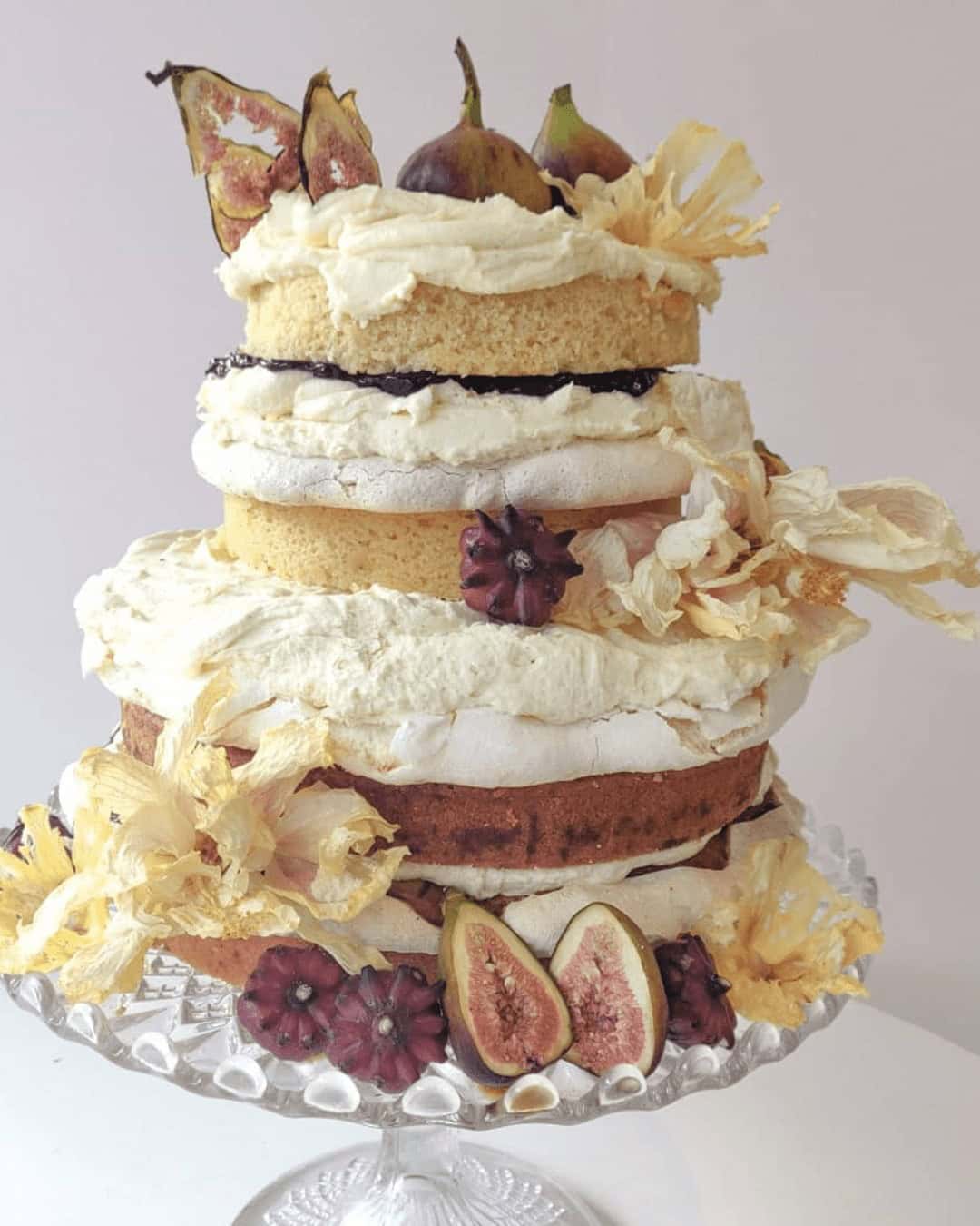 Fillings As Decor For Rustic Naked Cakes